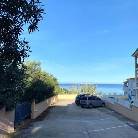 Apartment Eden View *